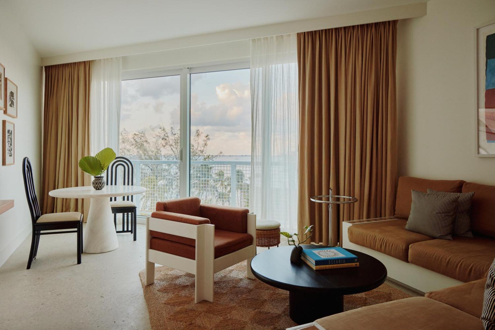 Palm Heights Hotel George Town Ngoại thất bức ảnh